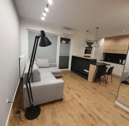 Vip Bielany Przy Metrze Apartamento Varsóvia