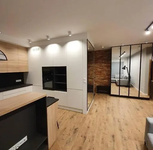 Vip Bielany Przy Metrze *