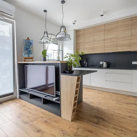 Vip Bielany Przy Metrze * Varšava